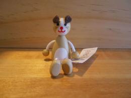 ▼ チェコ製　木製の人形　レスニーカラー　犬