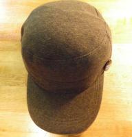 【Bello】 CAN BADGE DE GAULLE CAP BC-073 オリーブ